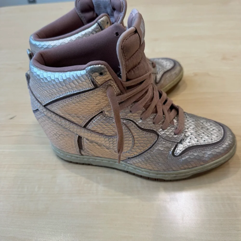 Nike Dunk‎ Sky Hi Rose Gold Wedge High Top Sneakers Size 8